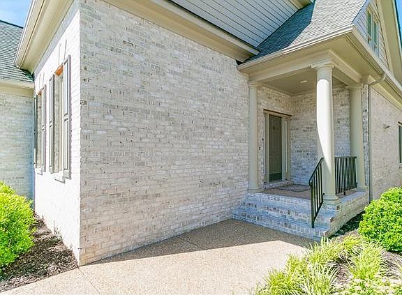 3rd image of 11972 Montfort Cir #0