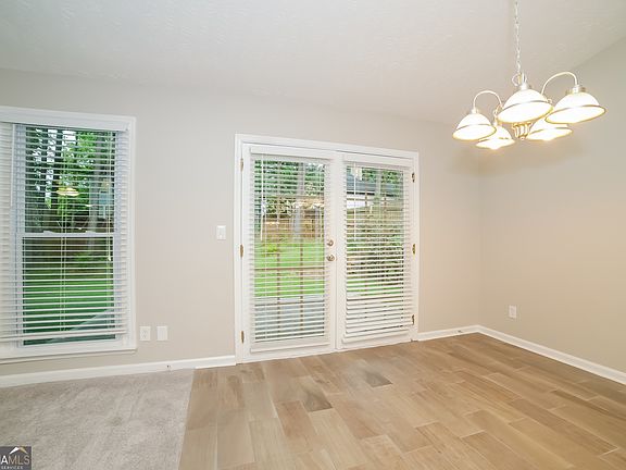 5th image of 1073 Park Forest Dr NW
