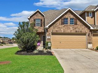 8516 Sunset Loch Dr, Spring, TX 77379