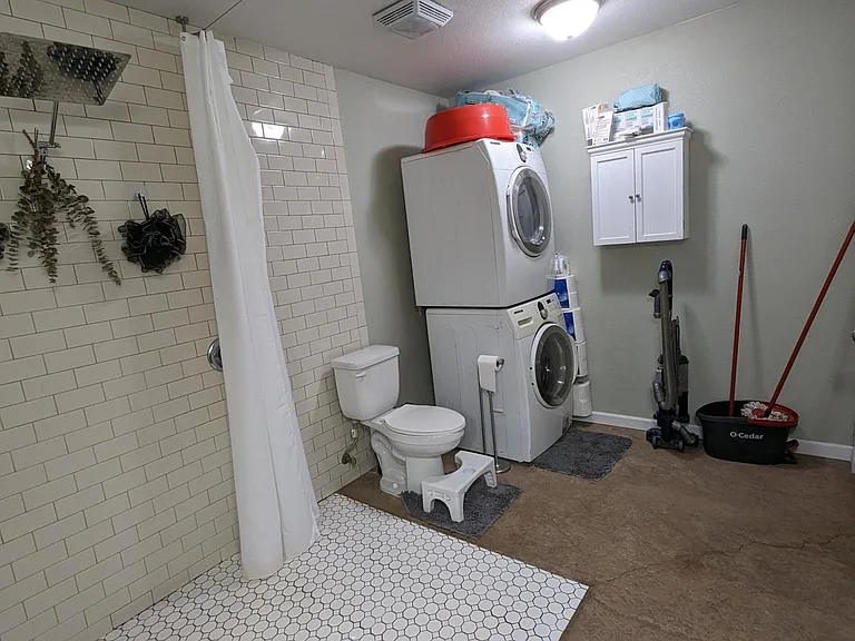 4318 Illinois Ave — Photo 22