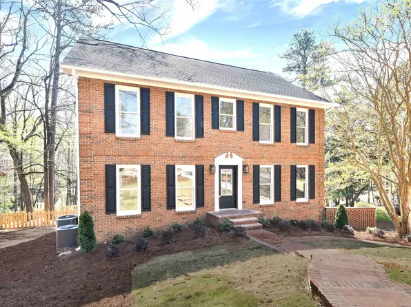 3201 Berkeley Ln, Birmingham, AL 35242
