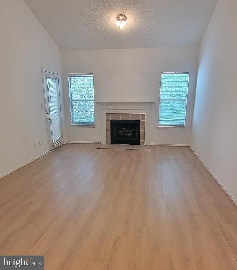 Stonecroft Condo — Photo 3