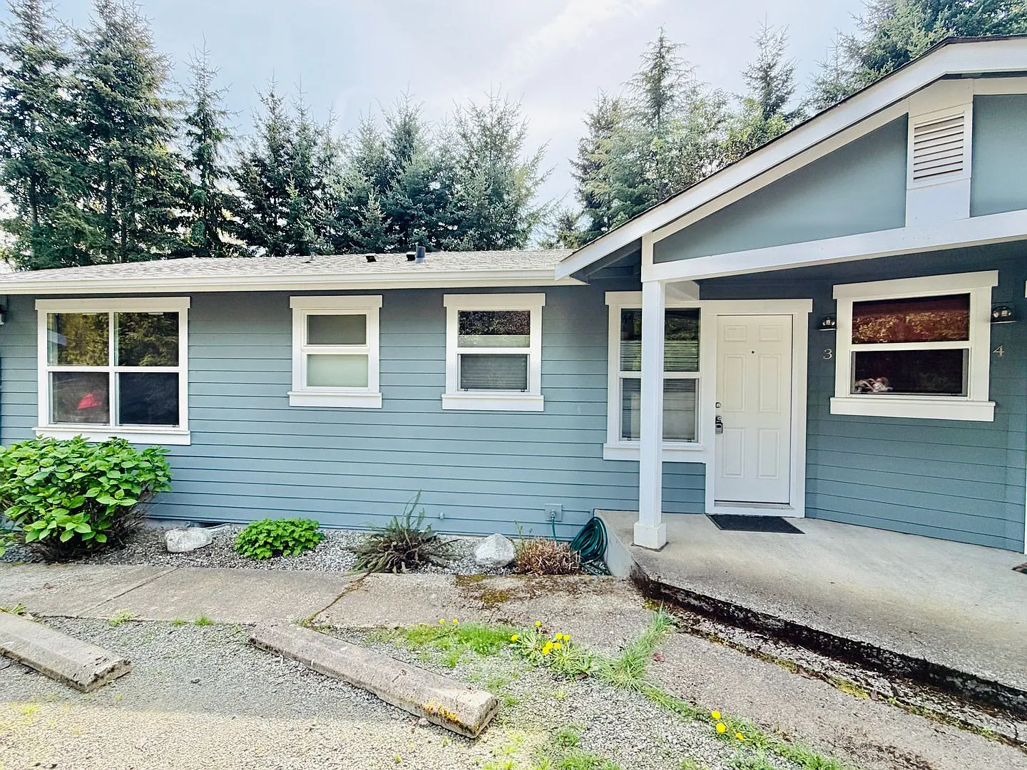 Historic Fort Ward Townhome on Bainbridge Island — Photo 1