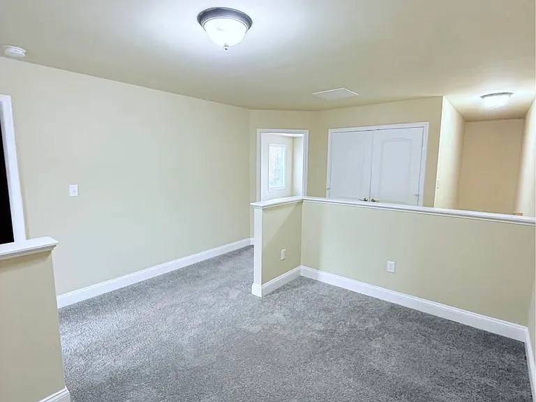 380-438 Channing Dr — Photo 8