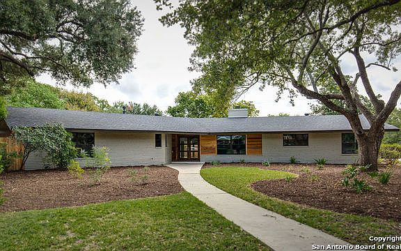 2nd image of 200 Briarcliff Dr