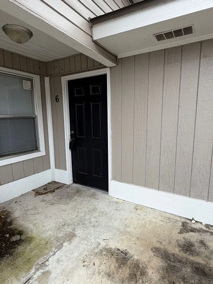 713 Sally Mae St — Photo 1