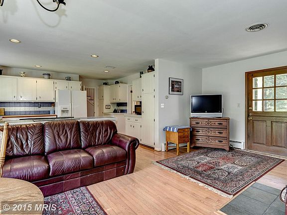 5th image of 21021 Brink Ct