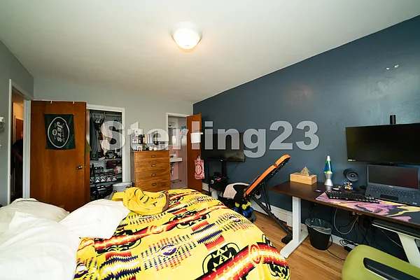 Rented by Sterling Realty Solution Inc | media 6