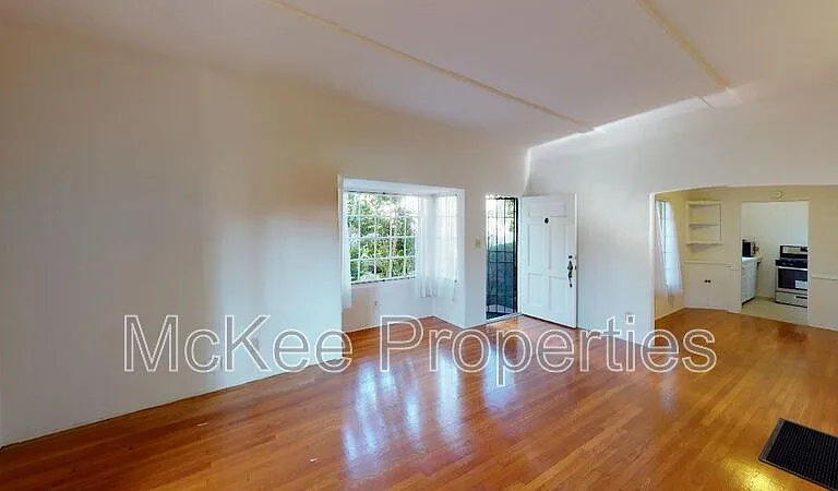 768 D Ave — Photo 10