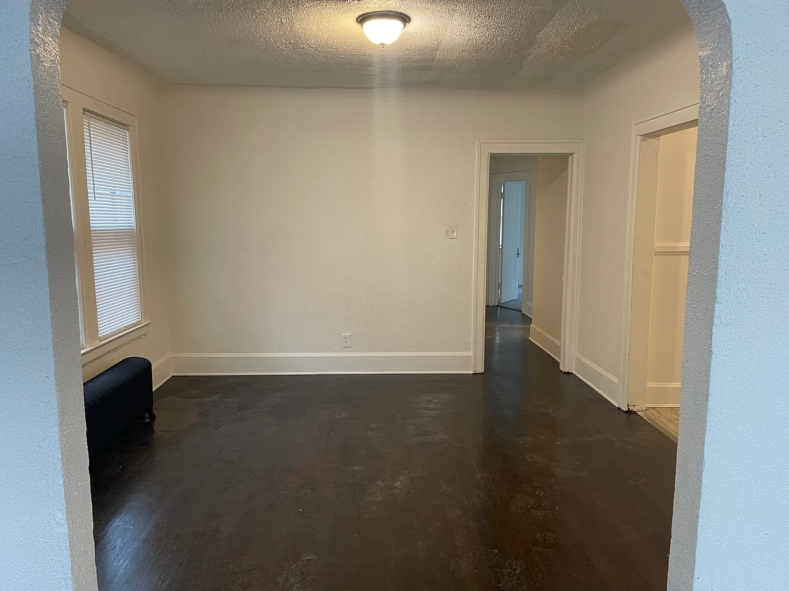 3 bed, $1,100 — Photo 3