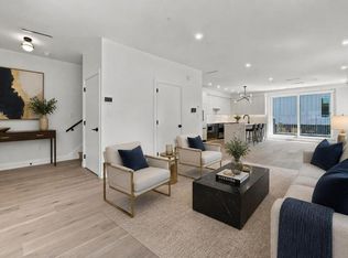 6162 Granville St, Vancouver, BC V6M3E3
