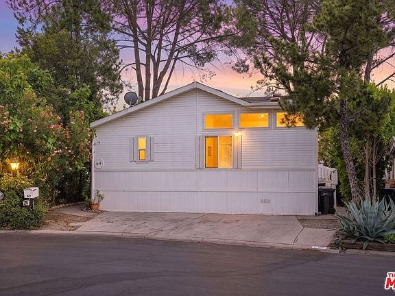 3rd image of 23777 Mulholland Hwy Spc 69