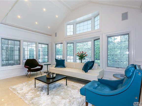 4th image of 45 Shelley Ln