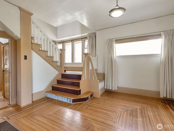 5th image of 3057 19th Avenue S