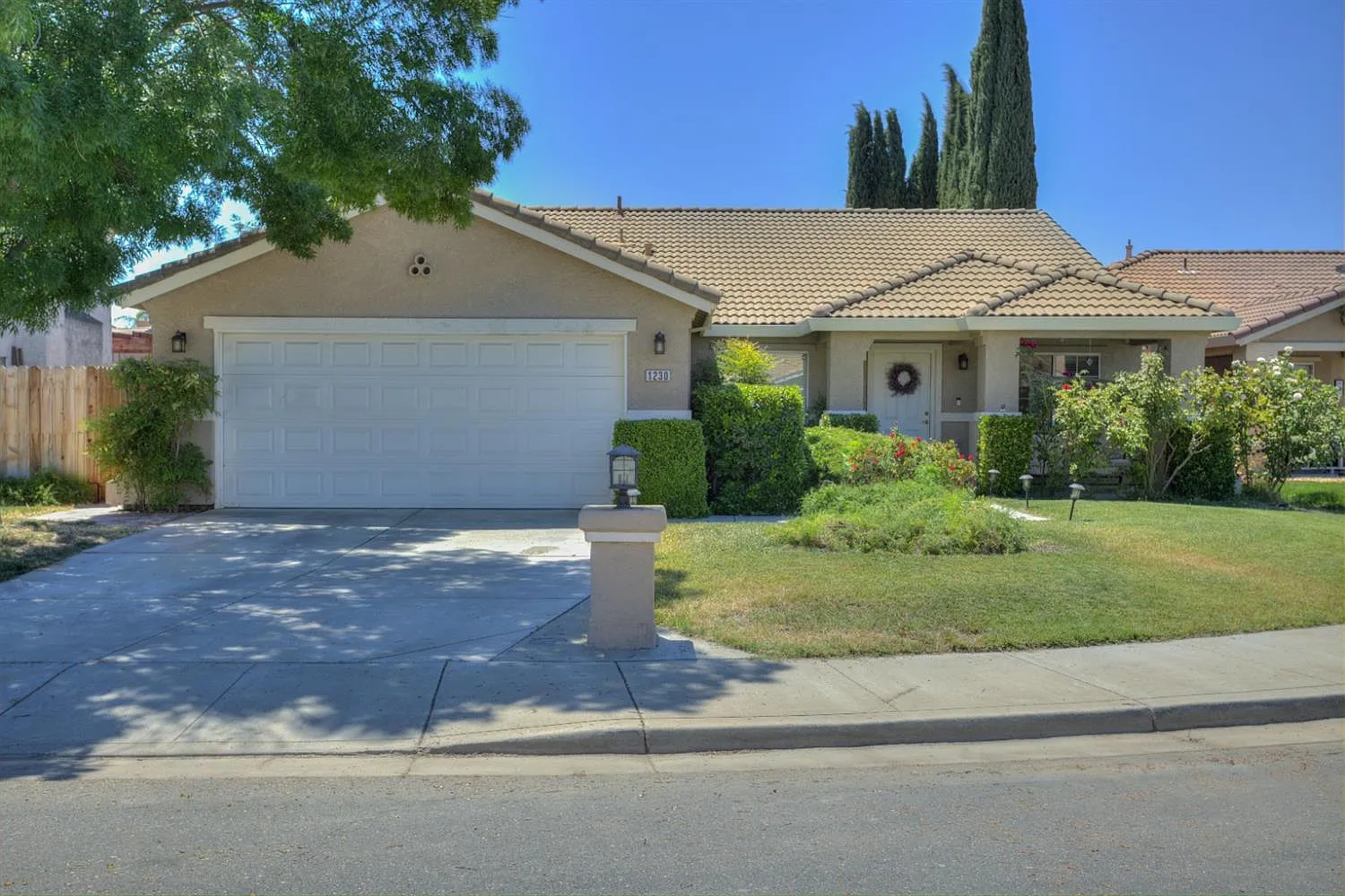 1230 Woodduck Ct photo 1