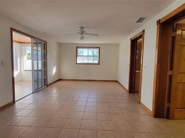 5847 Venisota Rd — Photo 13