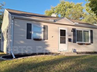 921 W Purtscher Dr, Peoria, IL 61614