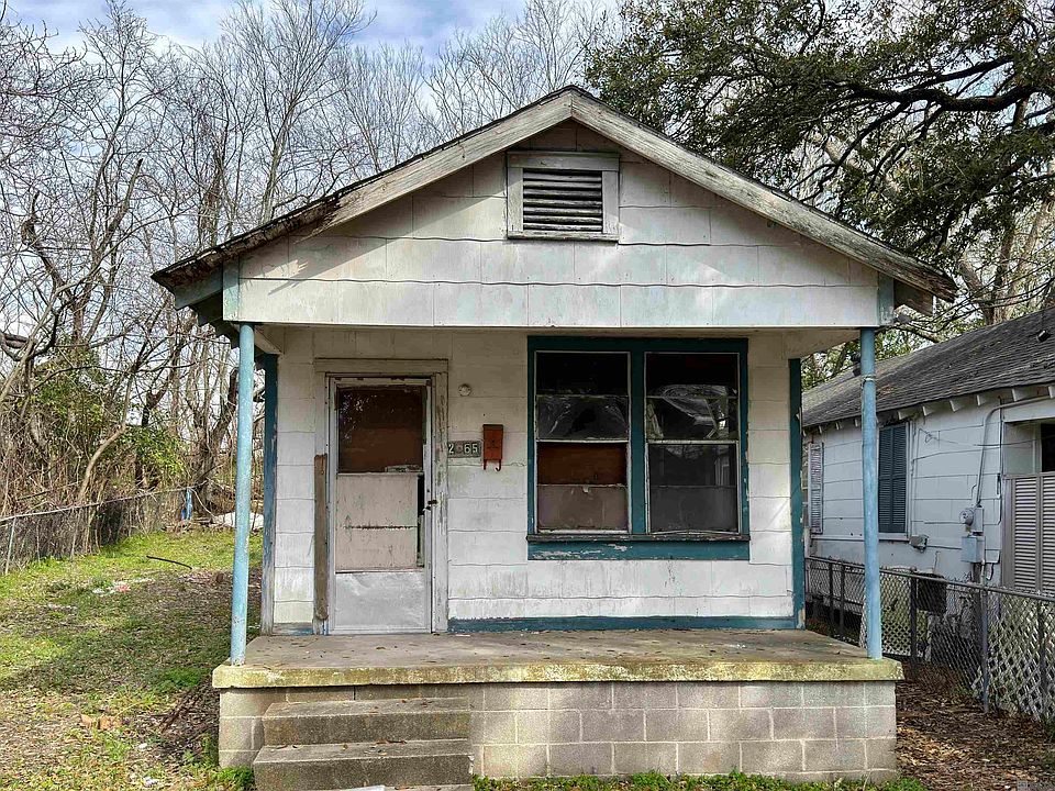1st image of 2065 Missouri St