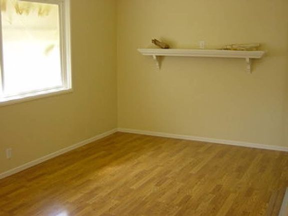 3rd image of 840 S Greenwood Ave APT A
