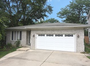 1030 Adelia St, Downers Grove, IL 60516