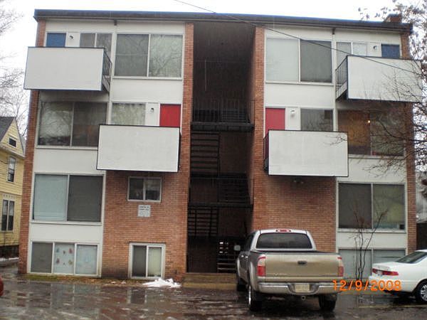 214 North Thayer -B