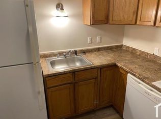 2101 E 31st St #1/2, Lorain, OH 44055