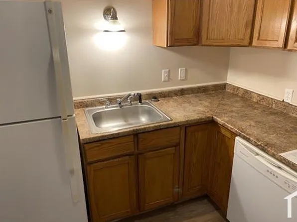 2101 E 31st St #1/2, Lorain, OH 44055