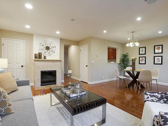 4th image of 512 Crimsonberry Way