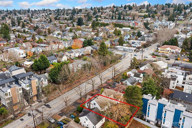 3rd image of 837 NW Market Street