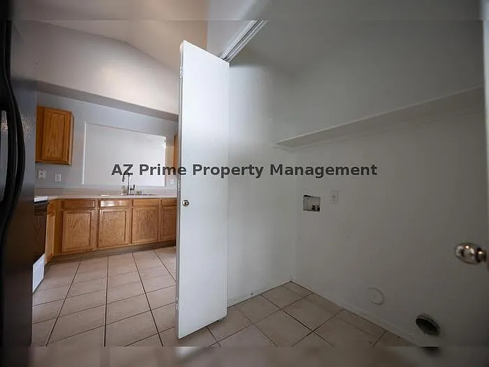 13344 W Desert Ln — Photo 23