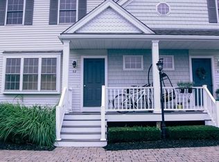 401 W Center St APT E2, West Bridgewater, MA 02379
