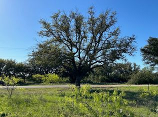 461 Feather Bay Blvd, Brownwood, TX 76801