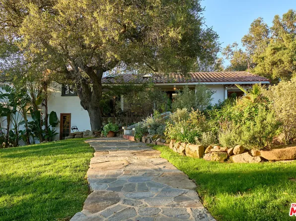 22068 Topanga School Rd, Topanga, CA 90290