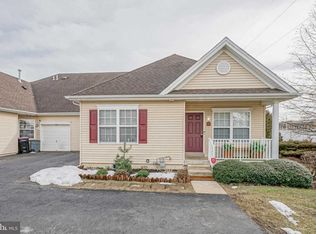 404 Emerson Ct, Clementon, NJ 08021