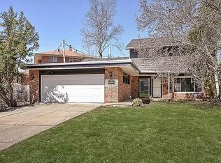 4021 Meadowbrook Blvd, University Heights, OH 44118