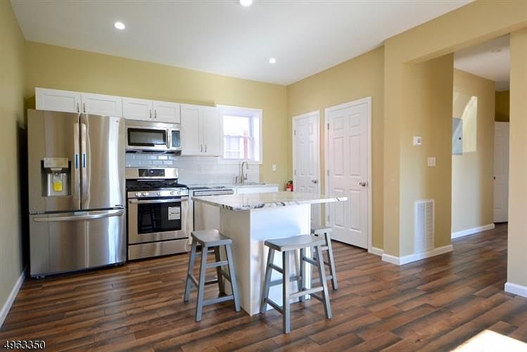1st image of 17 Humbert St #1