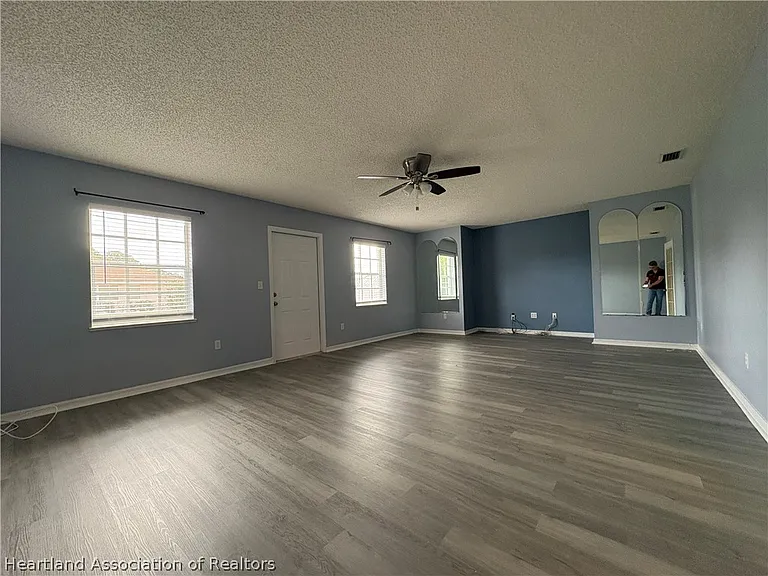 3928 Mendoza Ave — Photo 22