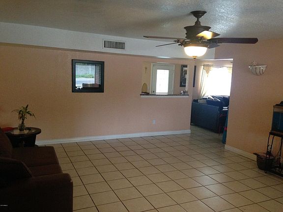 Living room 1