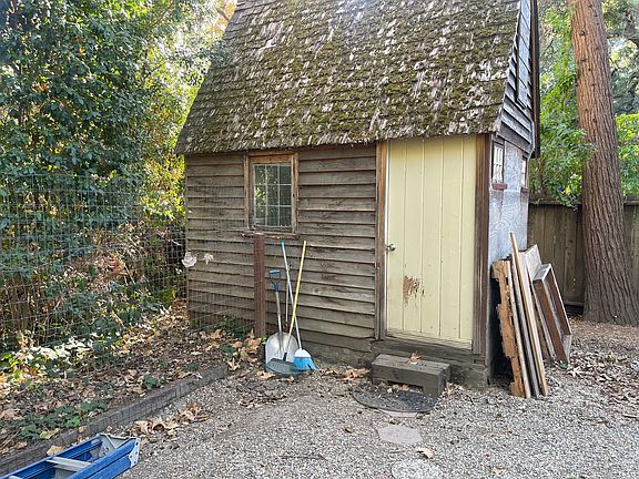2nd image of 736 Soto St APT A