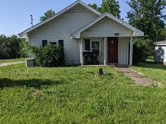 5th image of 701 W Cottonwood St