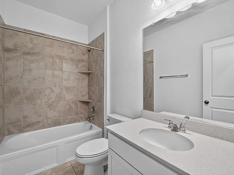 516 Panzano Dr — Photo 17