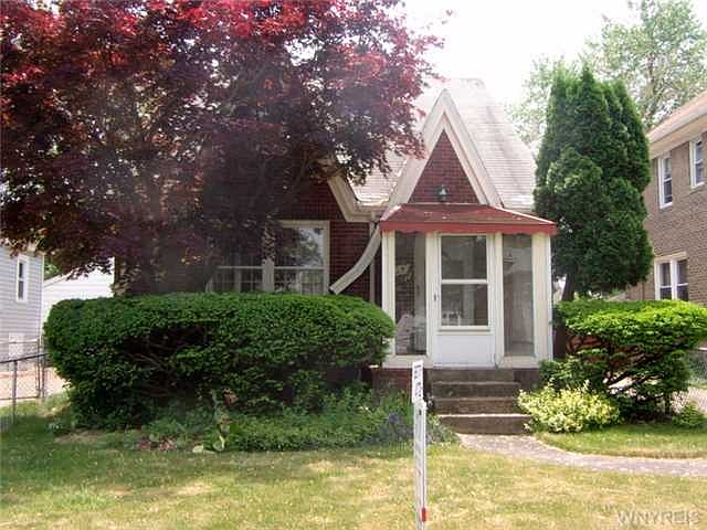 1st image of 27 Zimmerman Blvd