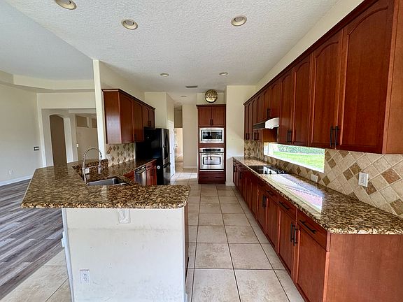 4th image of 1657 Whitney Isles Dr