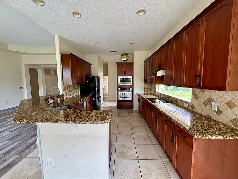 1657 Whitney Isles Dr — Photo 4