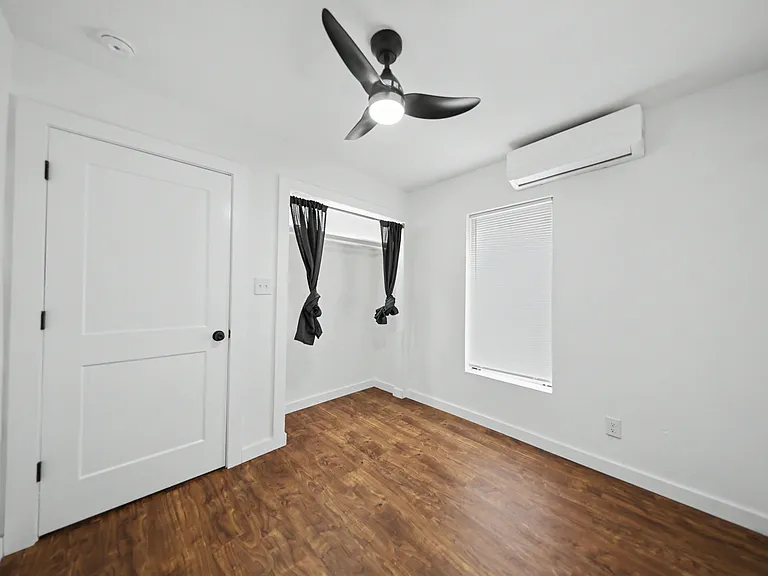 913 Estelle Ave — Photo 12