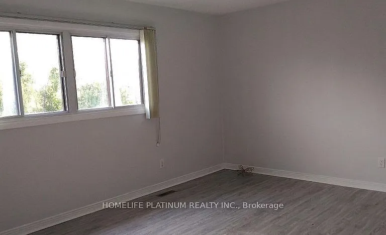 118 Sexton Cres — Photo 6