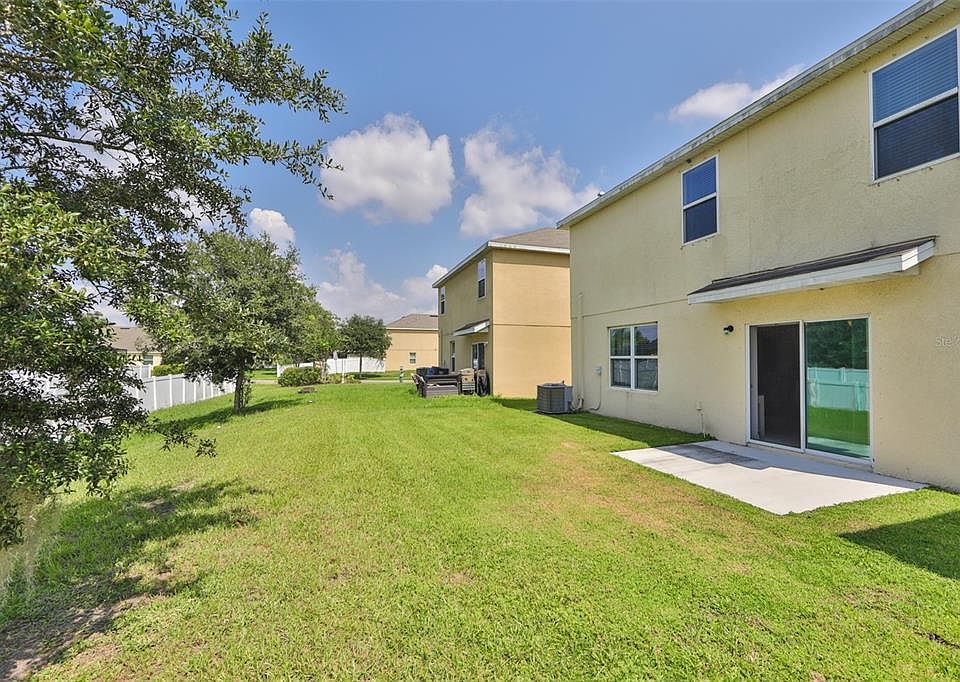 2nd image of 104421 Whispering Hammock Dr