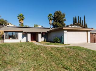 1120 Harding St, Escondido, CA 92027