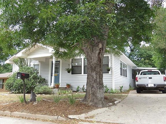 2nd image of 736 W Bell Ave