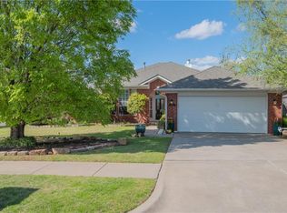 2809 Lochwood Dr, Norman, OK 73071